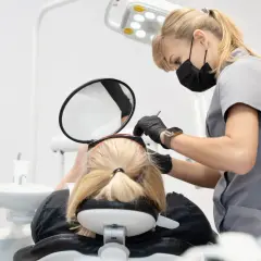 Drętwienie po dentyście: Ile potrwa i jak przyspieszyć powrót czucia?