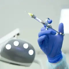 Palenie po znieczuleniu u dentysty: Kiedy bezpiecznie? Uniknij ryzyka!