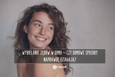 Uśmiechnięta kobieta z piegami. Czy skuteczne wybielanie zębów w domu jest możliwe? Sprawdź domowe sposoby na piękny uśmiech.