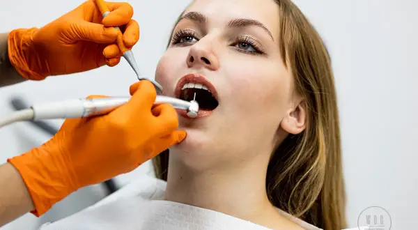 Znieczulenie u dentysty bez bólu? Nowoczesne metody i Twój komfort.