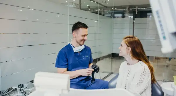 Dentysta odmówił pomocy przy bólu zęba? Co robić i gdzie szukać ratunku