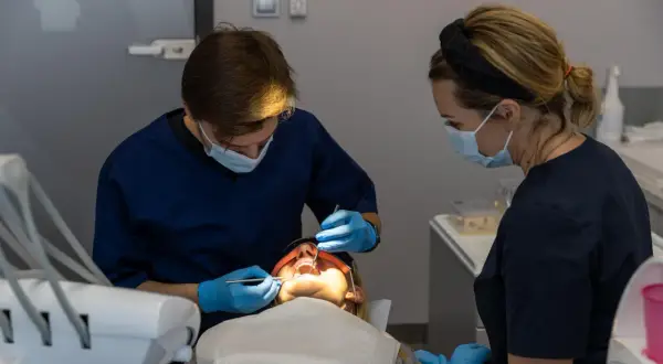 Ile trwa znieczulenie stomatologiczne? Kiedy wróci pełne czucie?